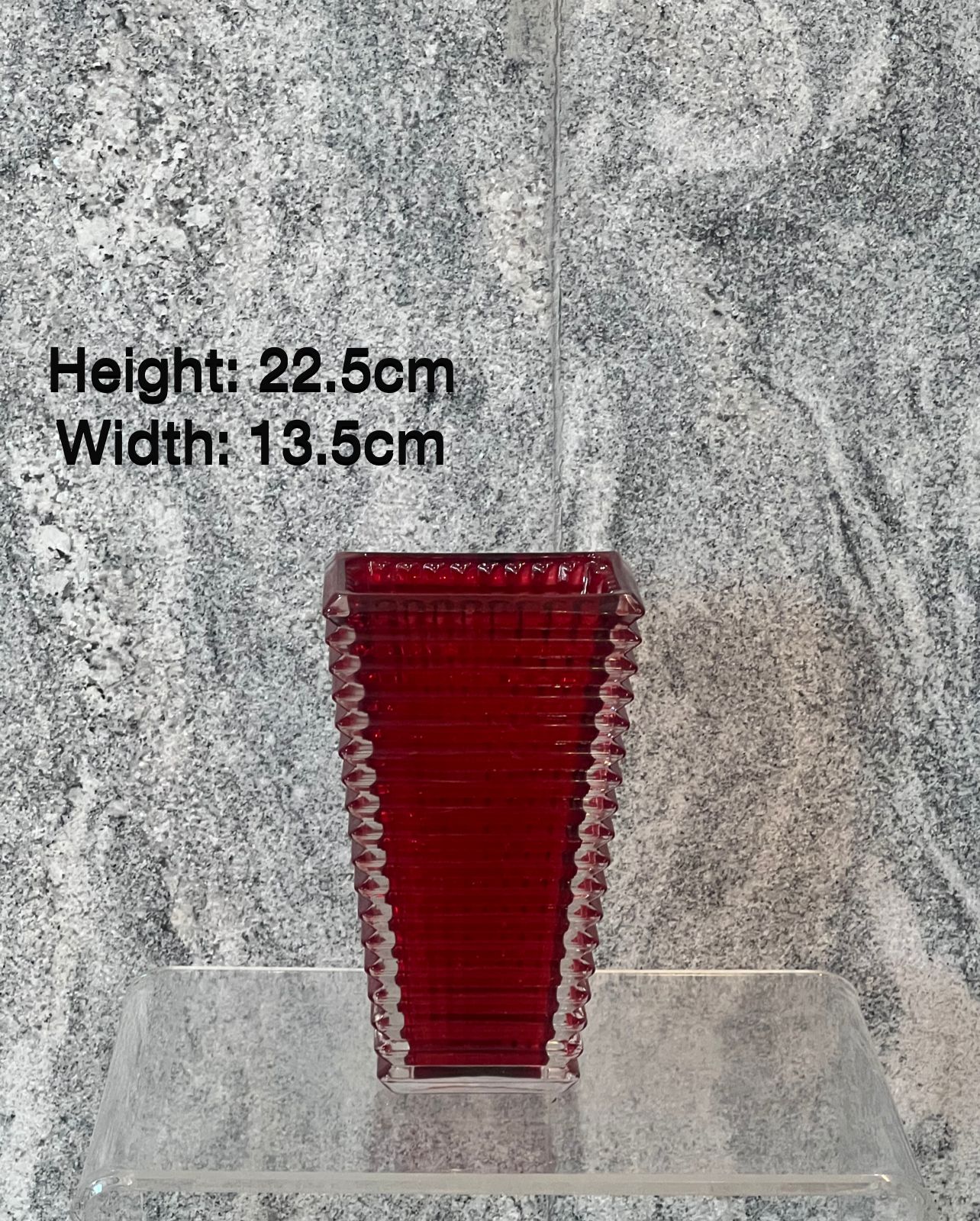 Elegant Squared Vase - 4 Colors