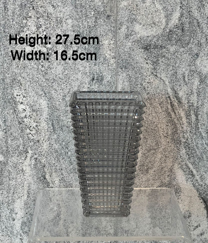 Elegant Squared Vase - 4 Colors